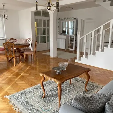 Downtown House With Garden *