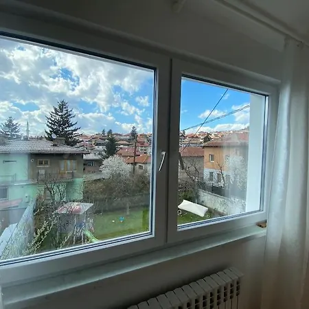 בית נופש Downtown House With Garden *
